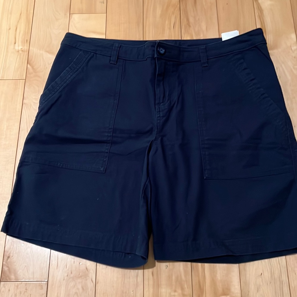 Patagonia like new Stretch All-Wear Short 8”color navy